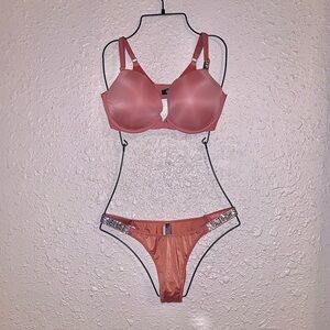 NWT Victoria’s Secret Bra and Panty 😍
